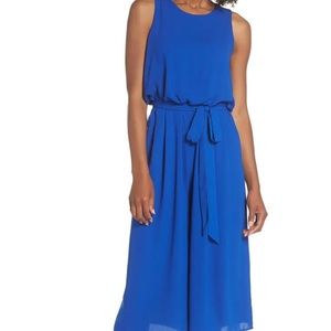 NWT - Vince Camuto – Moss Crepe Wide Leg Jumpsuit, size 6 in royal color